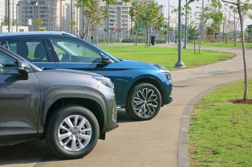 טויוטה יאריס קרוס מול סקודה קאמיק